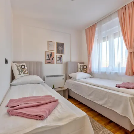 Primavera Lux - Dve Spavace Sobe * Zlatibor